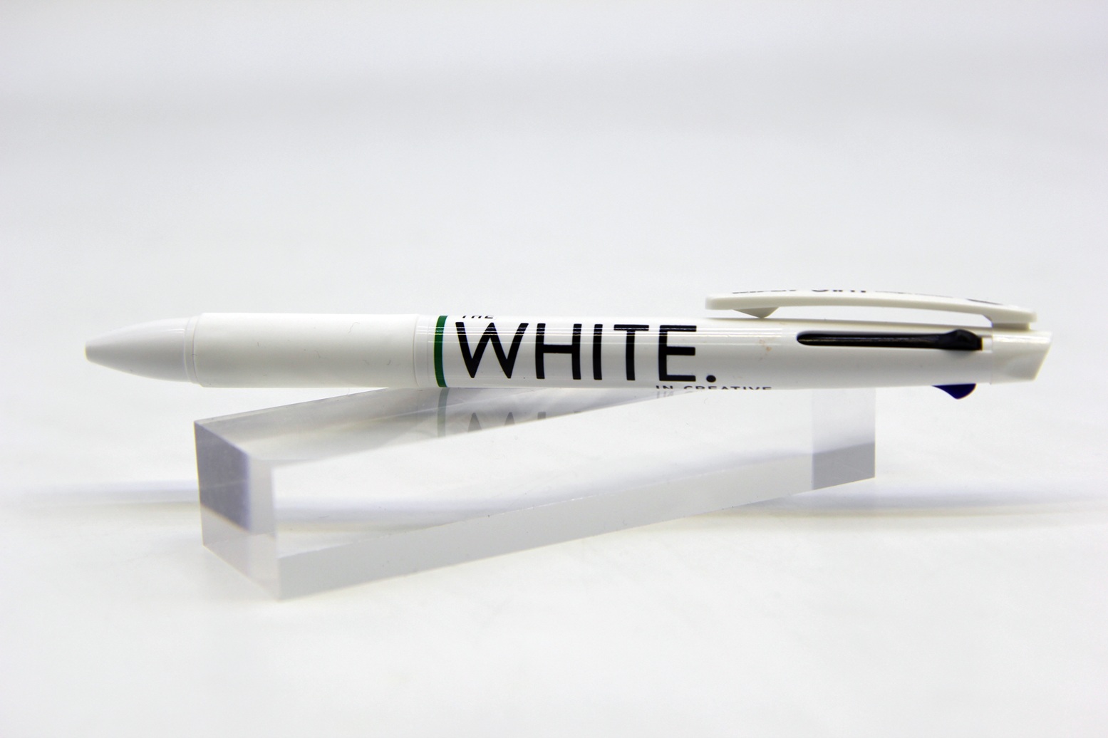 THE WHITE 3-Color